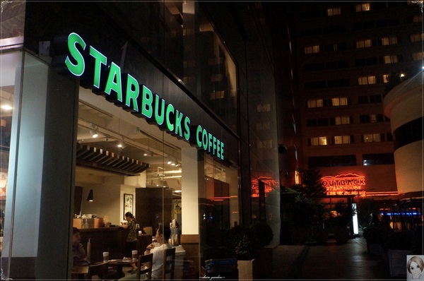 澳美客Outback Steakhouse(台北敦化店)：[試吃] 友善餐廳 澳美客牛排 outback (敦北店)~炭火烤的好滋味