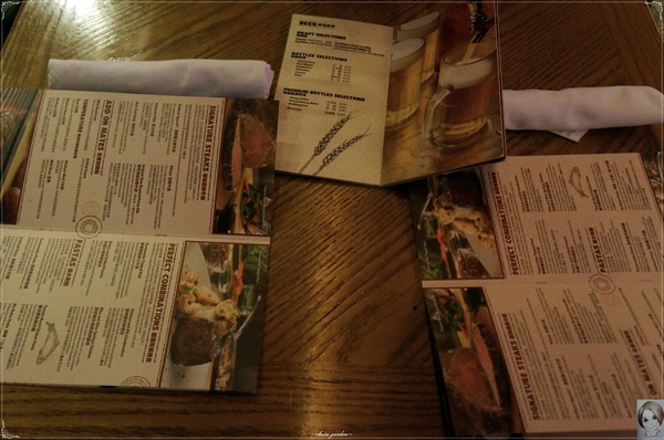 澳美客Outback Steakhouse(台北敦化店)：[試吃] 友善餐廳 澳美客牛排 outback (敦北店)~炭火烤的好滋味