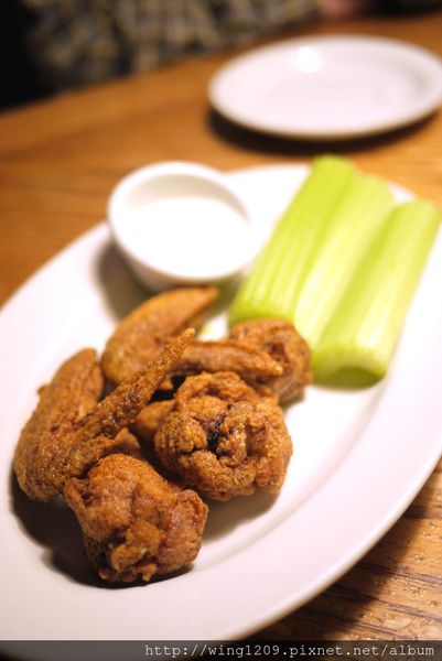 澳美客Outback Steakhouse(台北敦化店)：道地美式料理排餐。【澳美客Outback Steakhouse(台北敦化店)】