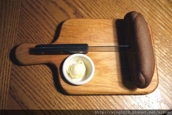 澳美客Outback Steakhouse(台北敦化店)：道地美式料理排餐。【澳美客Outback Steakhouse(台北敦化店)】