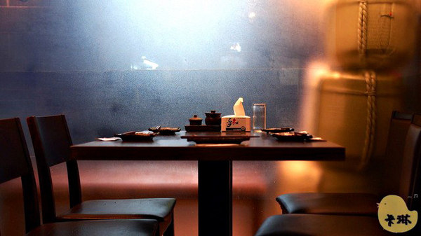 手串本舖串燒：【試吃】《手串本铺》手灑鹽花及950度熱情的職人串燒