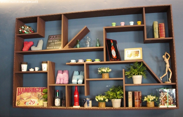 艾可先生漢堡餐廳(勤美店)：艾可先生漢堡餐廳(勤美店)~價格實惠‧學生最❤~103.06.30