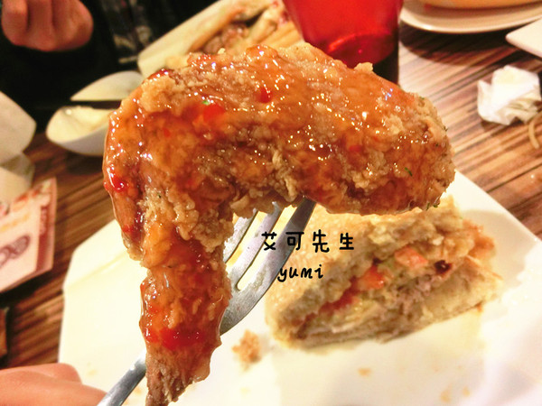 艾可先生漢堡餐廳(勤美店)：【台中食記】學生最愛!平價美式餐廳 免收服務費@艾可先生漢堡餐廳(勤美店)