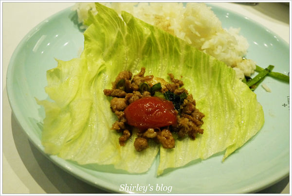 晶湯匙泰式主題餐廳(台北京站店)：晶湯匙泰式主題餐廳‧台北京站店