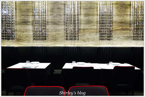 晶湯匙泰式主題餐廳(台北京站店)：晶湯匙泰式主題餐廳‧台北京站店