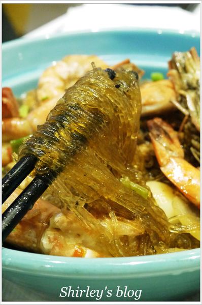 晶湯匙泰式主題餐廳(台北京站店)：晶湯匙泰式主題餐廳‧台北京站店