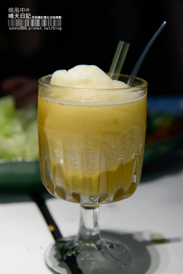 晶湯匙泰式主題餐廳(台北京站店):【晶湯匙京站店】好吃到把湯匙都吞下去的咖哩軟殼蟹