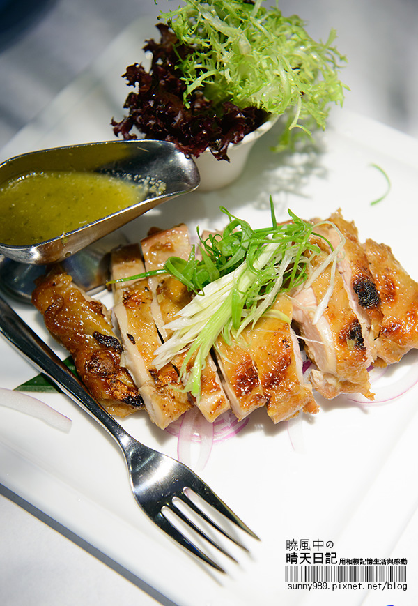 晶湯匙泰式主題餐廳(台北京站店):【晶湯匙京站店】好吃到把湯匙都吞下去的咖哩軟殼蟹