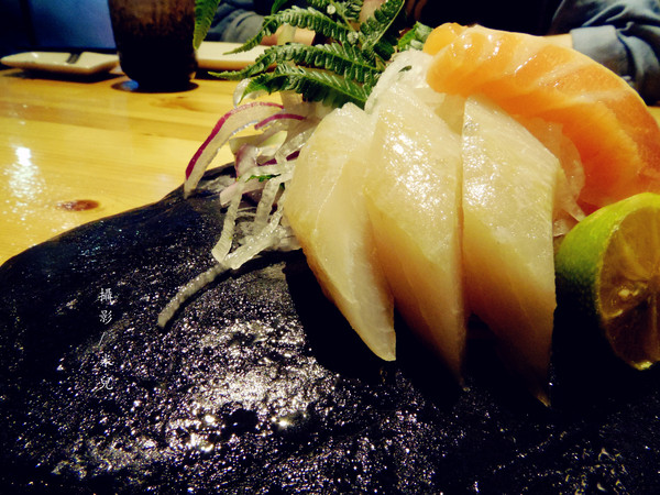 漁藏:【台北是松山區。日式海鮮】漁藏 - 海鮮料理 近南京三民 主打鮮魚料理 用料實在又新鮮