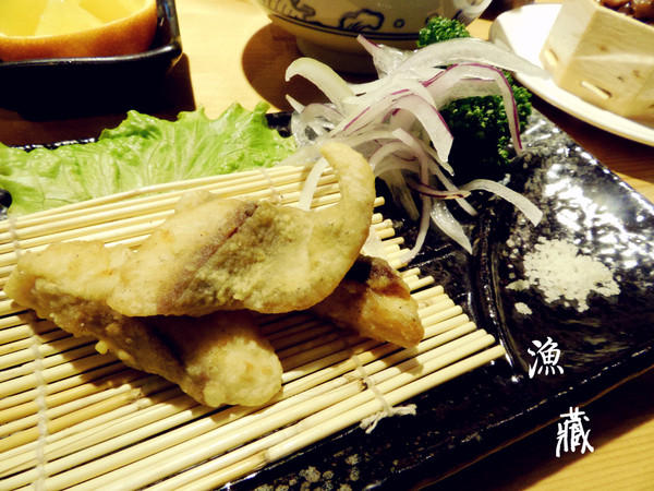 漁藏:【台北是松山區。日式海鮮】漁藏 - 海鮮料理 近南京三民 主打鮮魚料理 用料實在又新鮮