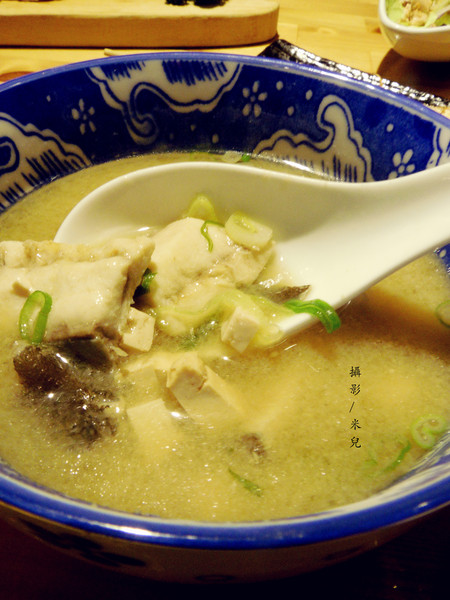 漁藏:【台北是松山區。日式海鮮】漁藏 - 海鮮料理 近南京三民 主打鮮魚料理 用料實在又新鮮