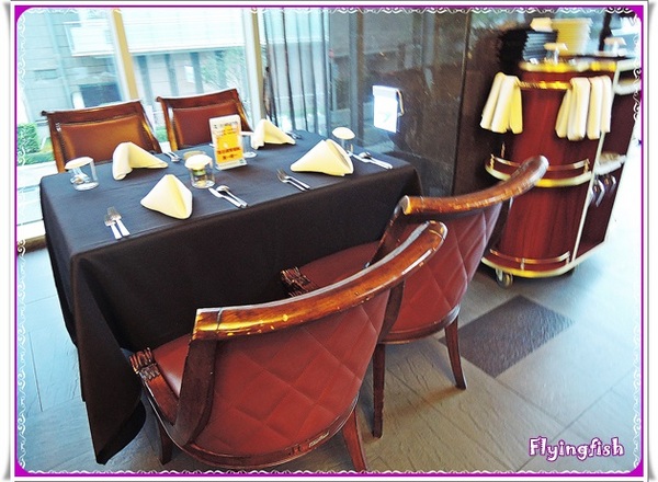 隨意鳥地方義大利菜(大直旗艦店)：<口碑券開箱文> 來去「友善餐廳」: 隨意鳥地方義大利菜(大直旗艦店) 呷好料! ↖(^ω^)↗