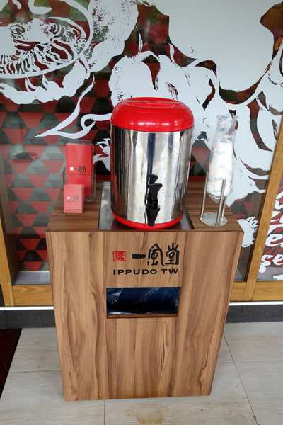 請輸入圖片標題