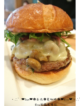 Famonn Coffee．曼咖啡：【食記－OpenRice特派員】oO。台北 松山區 光復北店 曼咖啡Famonn   份量適合分享，吃的極飽的曼咖啡，轉型啦！。o○。