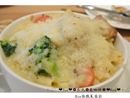 Famonn Coffee．曼咖啡：【食記－OpenRice特派員】oO。台北 松山區 光復北店 曼咖啡Famonn   份量適合分享，吃的極飽的曼咖啡，轉型啦！。o○。