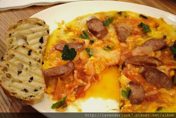 Famonn Coffee.曼咖啡:☆曼咖啡台北光復北店 13道菜攻略!!