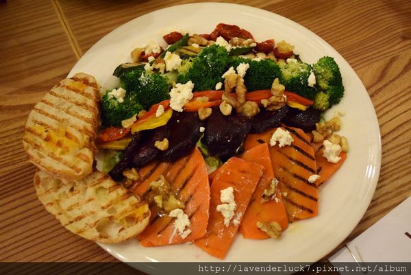 Famonn Coffee.曼咖啡:☆曼咖啡台北光復北店 13道菜攻略!!