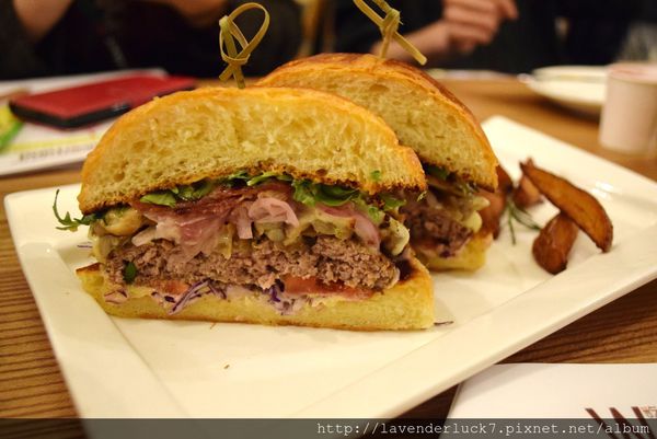 Famonn Coffee.曼咖啡:☆曼咖啡台北光復北店 13道菜攻略!!