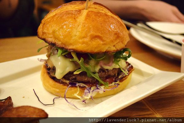 Famonn Coffee.曼咖啡:☆曼咖啡台北光復北店 13道菜攻略!!