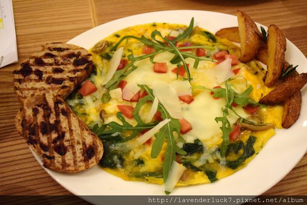 Famonn Coffee.曼咖啡:☆曼咖啡台北光復北店 13道菜攻略!!