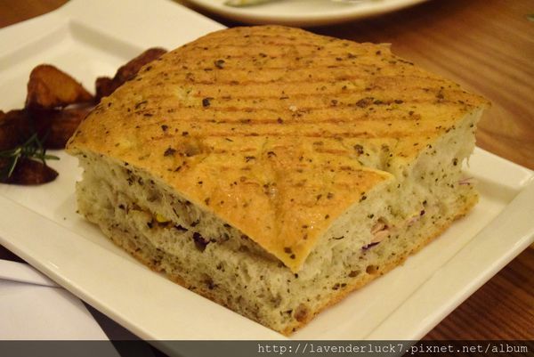 Famonn Coffee.曼咖啡:☆曼咖啡台北光復北店 13道菜攻略!!