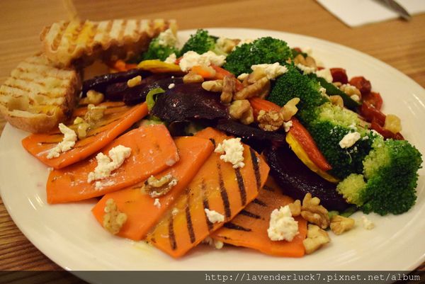 Famonn Coffee.曼咖啡:☆曼咖啡台北光復北店 13道菜攻略!!