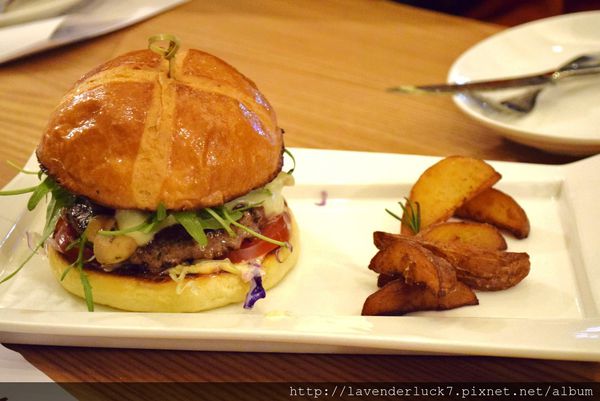 Famonn Coffee.曼咖啡:☆曼咖啡台北光復北店 13道菜攻略!!