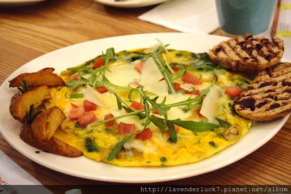 Famonn Coffee.曼咖啡:☆曼咖啡台北光復北店 13道菜攻略!!