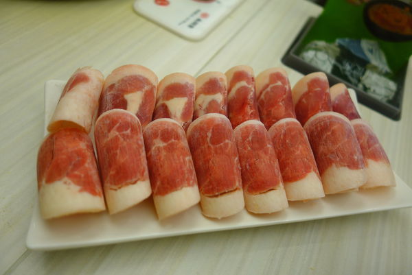 石二鍋(新店店):石二鍋 ~ 排隊也要吃的平價火鍋 - 捷運大坪林站