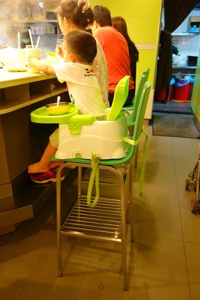 石二鍋(新店店):石二鍋 ~ 排隊也要吃的平價火鍋 - 捷運大坪林站