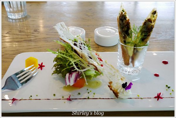 LA VILLA：LA VILLA(淡水店)