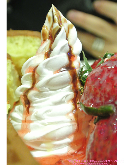 Oyami cafe:【食記】oO。。台北 西門町 Oyami cafe 超有鄉村田野風格的餐廳!而且~焗烤飯牽絲牽的好魂牽夢縈!!。o○。