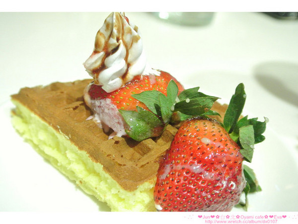 Oyami cafe:【食記】oO。。台北 西門町 Oyami cafe 超有鄉村田野風格的餐廳!而且~焗烤飯牽絲牽的好魂牽夢縈!!。o○。