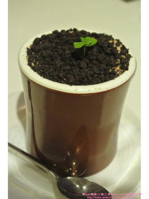 Oyami cafe:【食記】oO。。台北 西門町 Oyami cafe 超有鄉村田野風格的餐廳!而且~焗烤飯牽絲牽的好魂牽夢縈!!。o○。