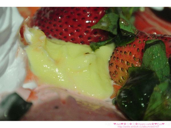 Oyami cafe:【食記】oO。。台北 西門町 Oyami cafe 超有鄉村田野風格的餐廳!而且~焗烤飯牽絲牽的好魂牽夢縈!!。o○。