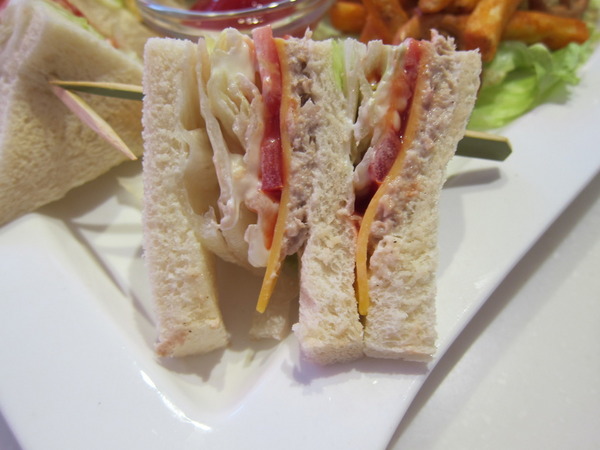 Oyami cafe:好看、好吃更好拍的"Oyami cafe"食記