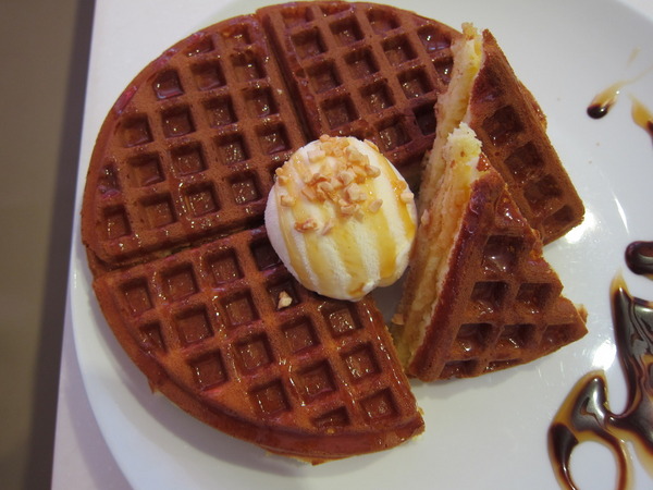 Oyami cafe:好看、好吃更好拍的"Oyami cafe"食記