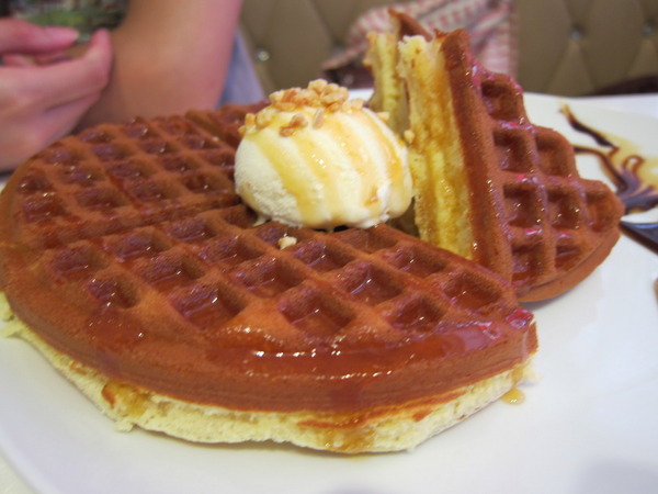 Oyami cafe:好看、好吃更好拍的"Oyami cafe"食記