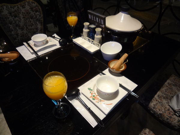 天鼎鍋の店(天母店):~ 口碑券體驗 ~ 天鼎塔吉蒸煮鍋專門店(天母店)