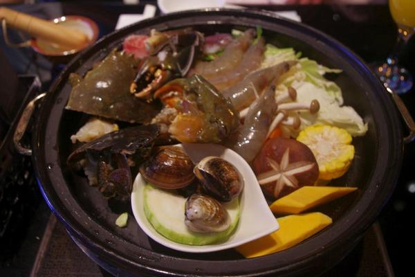 天鼎鍋の店(天母店):((口碑卷第三案))天鼎塔吉蒸煮鍋專門店(天母店)~悠閒的吃到飽