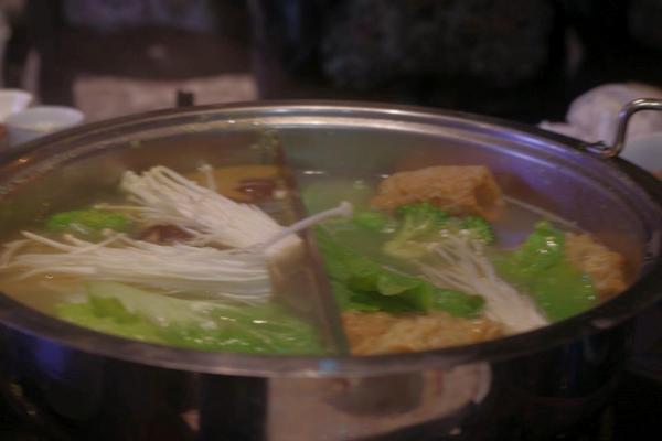 天鼎鍋の店(天母店):((口碑卷第三案))天鼎塔吉蒸煮鍋專門店(天母店)~悠閒的吃到飽