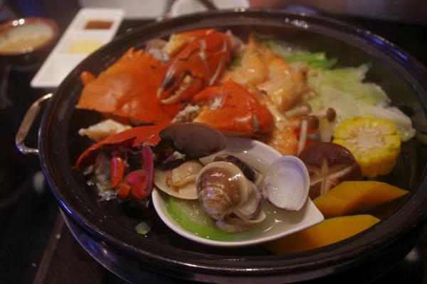 天鼎鍋の店(天母店):((口碑卷第三案))天鼎塔吉蒸煮鍋專門店(天母店)~悠閒的吃到飽