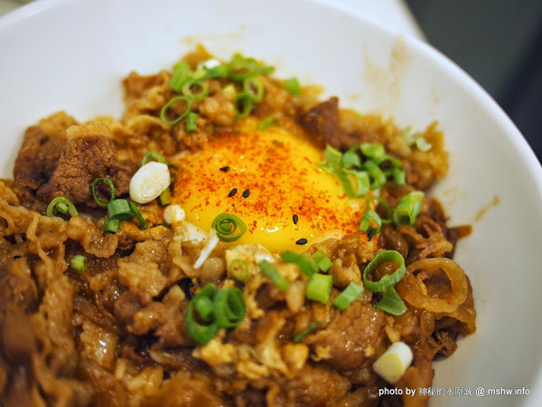 凱撒盒子日式洋食專賣店(台中美村店)：【食記】台中Caesarbox 凱撒盒子日式洋食專賣店@西區草悟道BRT科博館 : 享受美味無負擔,平價也能吃到真材實料,清爽不膩的輕食選擇!