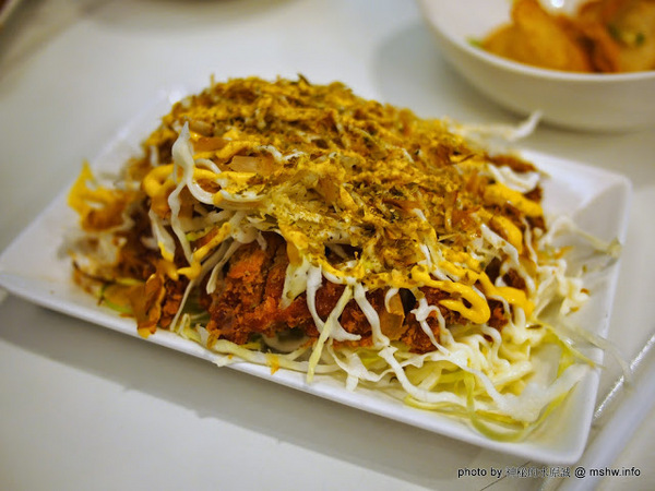 凱撒盒子日式洋食專賣店(台中美村店)：【食記】台中Caesarbox 凱撒盒子日式洋食專賣店@西區草悟道BRT科博館 : 享受美味無負擔,平價也能吃到真材實料,清爽不膩的輕食選擇!