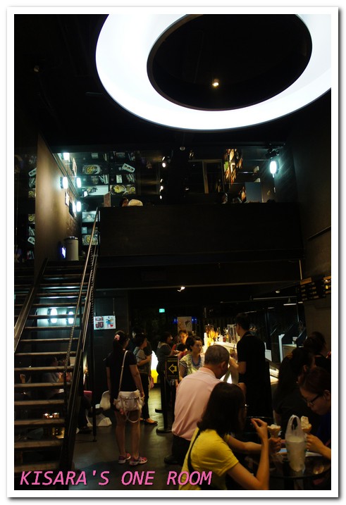 8%ice 冰淇淋專門店:名稱來自乳脂含量的冰品店──8% ice