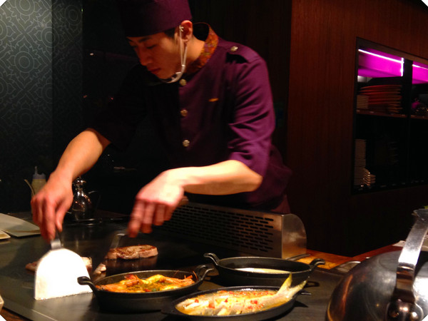 泰板燒Thaipanyaki：【♥美食】鐵板與泰式的濃厚南洋風-Thaipanyaki 泰板燒