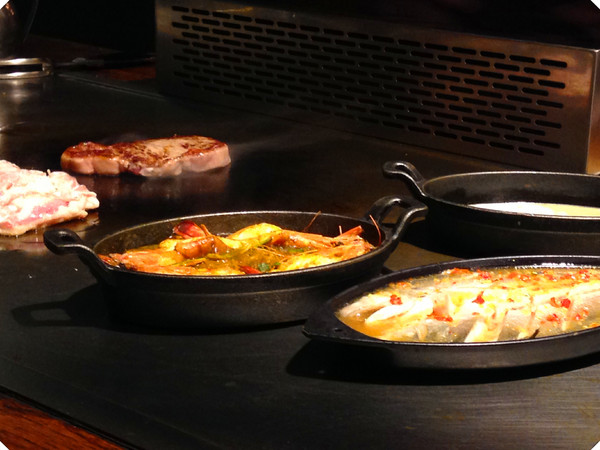 泰板燒Thaipanyaki：【♥美食】鐵板與泰式的濃厚南洋風-Thaipanyaki 泰板燒