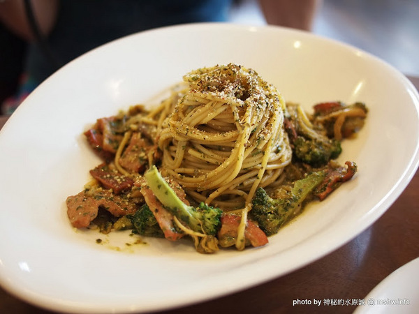 PASTA INN2(博館店)：【食記】巷弄隱密~料好實在的平價義大利麵 @ 台中西區-Pasta Inn 2-博館2店