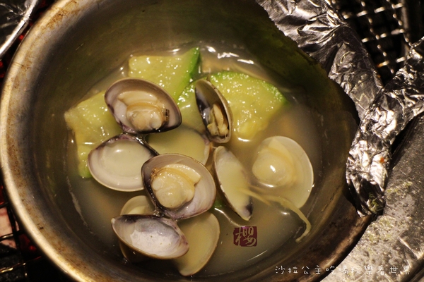 櫻花羿日式精緻炭火燒肉:東區燒烤吃到飽『櫻花羿日式精緻炭火燒肉』捷運忠孝復興站