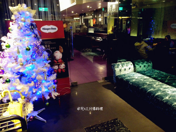 櫻花羿日式精緻炭火燒肉：【台北市大安區。燒肉吃到飽】近忠孝敦化捷運站 櫻花羿日式精緻炭火燒肉 東區燒烤吃到飽 聚餐好歡樂!